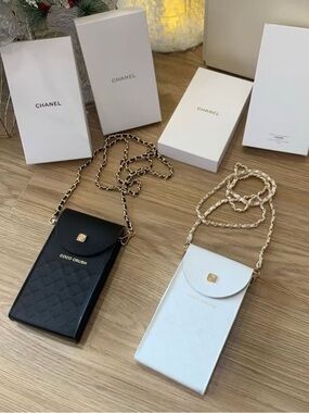 Chanel GWP Coco Crush White Leather Crossbody Phone Bag